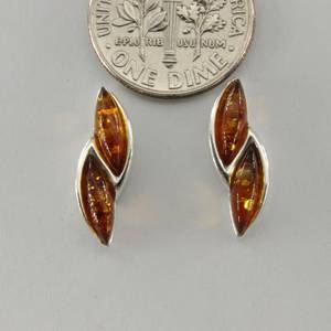 New Arrival 2025 Designer Leaf Patterned Amber Gemstone 925 Sterling Silver Earrings Jewellery for Women and Girls Wear in <b>Party</b> - Product Image 2