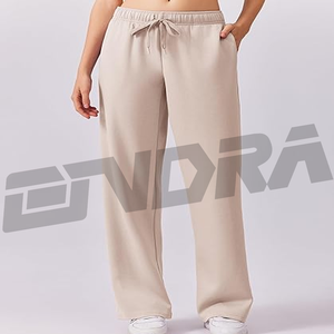 ชุดวอร์มผู้หญิงสีเบจ ดีไซน์ทันสมัย เหมาะสำหรับใส่ไปยิม ใส่ลำลอง ท่องเที่ยว สตรีทแวร์ สวมใส่สบายตลอดวัน ดูดีมีสไตล์ ทันสมัย - Product Image 4