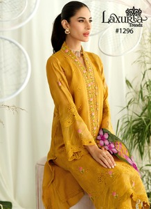 LATEST DESIGNER PITHI COLLECTION and FAUX GEORGATTE DESIGNER <b>KURTI</b>-SET - Product Image 4