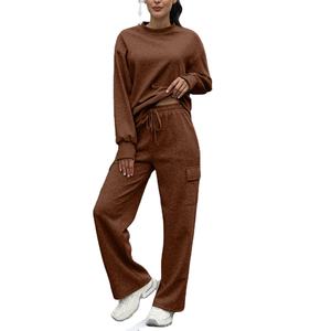 ชุดเซ็ตสเวตสูทลำลองสำหรับผู้หญิง ระบายอากาศได้ดี เหมาะสำหรับฤดูหนาว เสื้อคอกลมแขนยาว พร้อมกางเกงขายาวทรงคาร์โก้สีพื้น ขายส่ง - Product Image 1