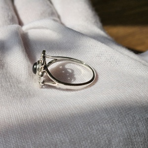 Anillo Elegante de Plata de Ley 925 Más Vendido, Diseño de Flor de Ónix Negro, Engaste Simple, Regalo de Boda y Compromiso, Venta al por Mayor de Fábrica - Product Image 4