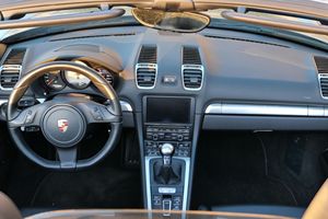 Porsche Boxster S 2013 Usado, Volante a la Izquierda/Derecha - Product Image 2