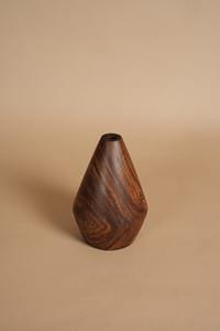 Elegante jarrón de madera de acacia hecho a mano con acabado liso, diseño único de madera natural para decoración del hogar, jarrón de madera rústico moderno - Product Image 4