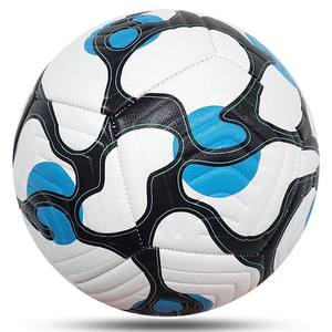 Ballon de football souple en PU de haute qualité, personnalisé, nouveau design, en PVC et PU, taille 5, professionnel pour l'entraînement en Match - Product Image 3
