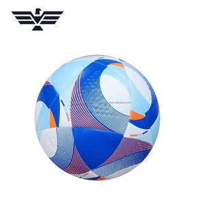 Ballon de football d'entraînement pliable professionnel personnalisable en gros, haute performance, en PU, cousu à la machine, pour une utilisation en extérieur - Product Image 2
