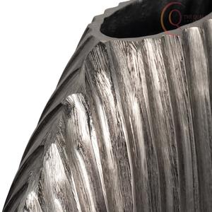 Vase à fleurs de table en métal de luxe avec un aspect haut de gamme, conçu pour les maisons élégantes et les espaces de travail stylés - Product Image 3