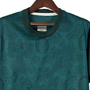 Vêtements de football confortables et à séchage rapide en gros, maillot de football personnalisé, service OEM, matière en maille, design uni par sublimation - Product Image 5