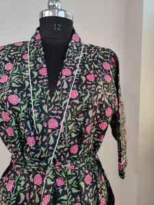 Robe kimono d'été pour femme en coton 100%, col en V, manches courtes, longueur totale, imprimé floral indien, tissu doux, décontracté, tendance - Product Image 2