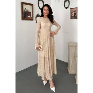 Robe en dentelle à manches longues doublée de couleur blanc cassé - Ecru - Product Image 2