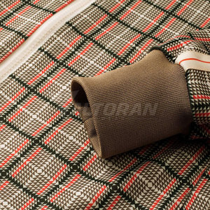 Conjunto Deportivo para Hombre, Transpirable, Camiseta y Pantalones para Deportes, Conjunto Deportivo para Gimnasio y Actividades al Aire Libre - Product Image 4