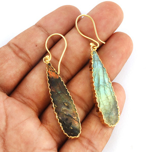Elegante colección natural fuego labradorita largo forma de pera pendiente colgante Latón chapado en oro suministro de joyería de moda para mujer - Product Image 4