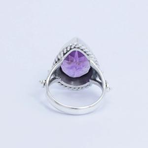 แหวนเงินแท้แฮนด์เมดสีเงิน925สำหรับผู้หญิงพลอยอเมทิสต์ตัดรูปวงรีตรงแหล่งสำหรับงานแต่งงานและสวมใส่ในชีวิตประจำวัน - Product Image 3
