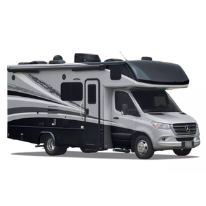 Camping-car de classe C Dynamaxs Isatas 2025, neuf, à moteur diesel, avec un grand espace de vie et un intérieur moderne - Product Image 2