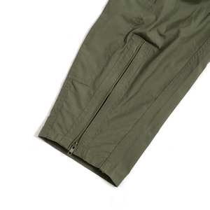 Combinaison de pilote unisexe personnalisée en tissu de coton ignifuge et respirant, certifiée NFPA 2112 EN ISO11612, 220-300 GSM - Product Image 3