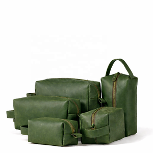 Large Capacity Men's Vintage Leather Cosmetic Wash <b>Bag</b> with Zipper Closure <b>Waterproof</b> & Eco-Friendly Storage Clutch - Product Image 1