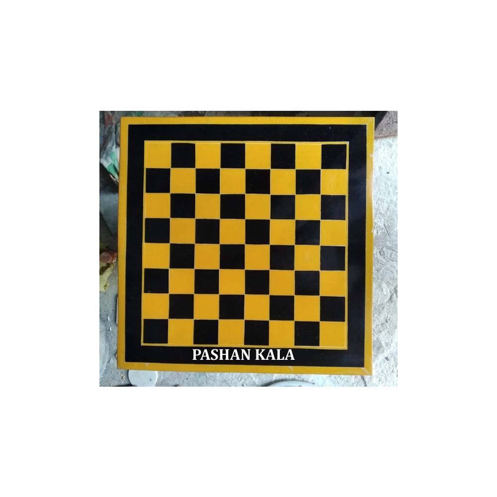 สีเหลือง