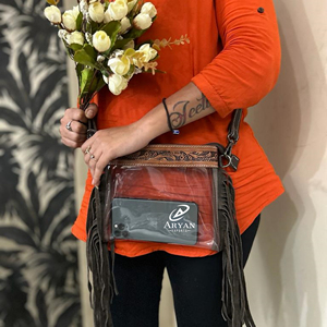 ใหม่ตะวันตกมือเครื่องมือแกะสลักหนังใสกระเป๋าสตางค์สไตล์หลายใช้กระเป๋าหนังสําหรับผู้หญิงหลายใช้ - Product Image 1