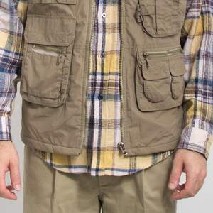 Chaleco Cargo Transpirable con Cuello en V y Logotipo Personalizado de Alta Calidad, con Características Utilitarias para Ropa de Verano - Product Image 6