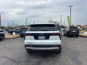 Chevrolet Traverse Z71 AWD 2024 Usado, Impecable, Volante a la Izquierda, Interior Oscuro, Asientos de Cuero, Sin Accidentes, Listo para Conducir - Product Image 4