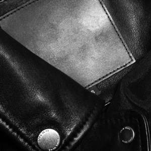 Chaqueta de Cuero Vacuno 100% para Hombre, con Cierre de Cremallera, Logotipo Frontal, Estilo Vintage, Resistente al Viento, Transpirable, Elegancia Robusta - Product Image 6