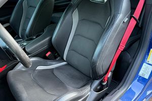 Chevrolet Camaro 1SS Coupé 2020 Usado en Excelentes Condiciones, 21 mil Millas, Transmisión Manual de 6 Velocidades, Motor V8 LT1 de 6.2 Litros, Paquete de Rendimiento SS 1LE Track - Product Image 5