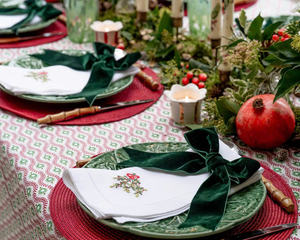 Serviettes de table en coton brodées sur mesure en gros, motif bouquet de gui, serviettes de table en tissu à ourlet festonné, pour la maison, l'hôtel, les vacances - Product Image 3