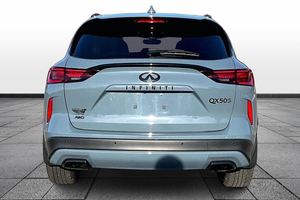 EXCELENTE SUV Crossover Deportivo Q-X50 2024 Usado con Tracción Total - Product Image 5