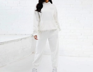 ชุด2ชิ้นเสื้อเอวลอยทรงโอเวอร์ไซส์สำหรับผู้หญิงชุดจ็อกเกอร์มีฮู้ดออกแบบโลโก้ได้ตามต้องการ - Product Image 3