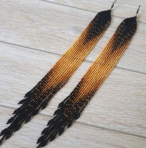 Pendientes de Cuentas Hechos a Mano, Pendientes Largos en Negro y Dorado, Pendientes Extralargos - Product Image 3