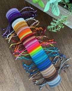 สร้อยข้อมือถักคุณภาพสูง รูปทรงสี่เหลี่ยมจัตุรัส กันน้ำได้ทุกสี - Product Image 1
