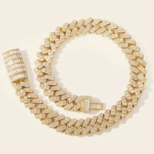 Cadena cubana de lujo en tono dorado para hombre en joyería pulida de acero inoxidable - Product Image 2