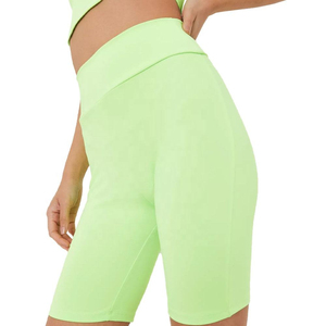 Venta al por mayor de ropa de Yoga para mujeres cintura alta elástica 100% mejores telas Running Workout Gym Fitness ropa deportiva Diseño conjunto corto con sujetador - Product Image 4