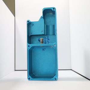 Boîtier électronique en aluminium usiné CNC bleu personnalisé, application industrielle, services OEM/ODM, certifié ISO9001 - Product Image 4