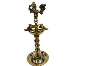 Laiton de haute qualité Kerala fantaisie avec finition polie brillante pour les temples et les églises pour les célébrations de Diwali - Product Image 6