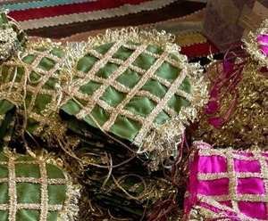 กระเป๋าทรงพอตลีผ้าลูกไม้สีทองสำหรับเจ้าสาวเพื่อนเจ้าสาวเทศกาลดิวาลีพระพิฆเนศปาร์ตี้ขึ้นบ้านวันปีใหม่จีน - Product Image 5