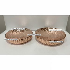 Bol à chocolat en métal finition or de luxe, forme élégante de fleur, bol de service décoratif, décoration moderne pour la maison, bol à chocolat en aluminium - Product Image 3