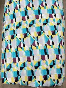 Tissu imprimé en viscose rayonne de qualité supérieure idéal pour rideaux, robes, vêtements et projets textiles à domicile fournisseur indien - Product Image 2