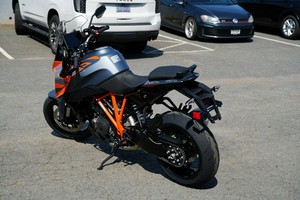 Excelente Precio Super Duke 1290 GT Nueva Motocicleta Deportiva de Turismo con 3 Años de Garantía a la Venta en Todo el Mundo - Product Image 3