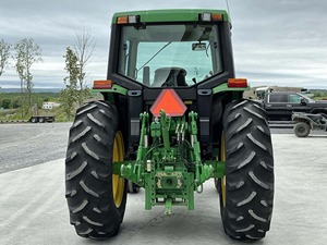 Tracteurs agricoles John Deere 6410 4x4 à transmission par engrenages, prêts à la vente - Product Image 4