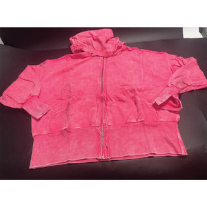Sudadera con Capucha de Felpa Suave con Lavado Ácido para Mujer, Estilo Desgastado, Casual, Urbana, Ligera, Cómoda, con Logotipo Bordado en la Parte Delantera - Product Image 1