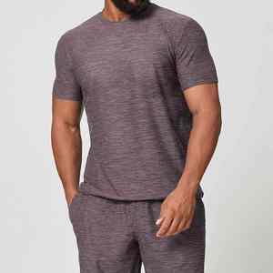 T-shirt de sport pour homme à séchage rapide, respirant, en jersey, style décontracté, uni, lavé, teint, compressé - Product Image 3