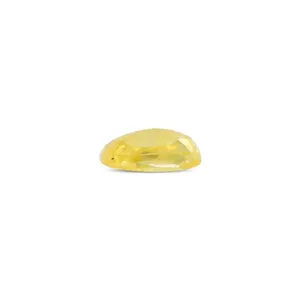 Saphir Jaune Naturel de 7,05 Carats (Pukhraj) - Pierre Précieuse Facettée Taille Émeraude - Product Image 2