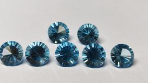 Topacio azul redondo de 8mm de alta calidad, corte cóncavo, piedra preciosa suelta, Topacio facetado superior, piedra cortada en píxeles, Topacio Azul suizo al por mayor - Product Image 3