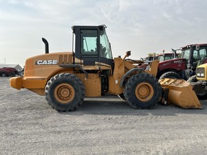 High Quality Used 44.7KW Power 0.8 Cubic Meter Bucket Capacity 920 Wheel Loader 1-year warranty For Sale - Product Image 2