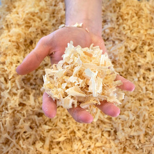 Vente en gros de sciure de bois de pin bon prix déchets agricoles literie pour la volaille et les animaux rasage de bois/copeaux - Product Image 3