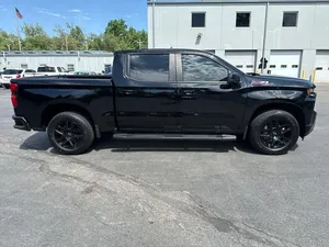 เชฟโรเลต ซิลเวอราโด 1500 RST ปี 2022 รถกระบะ เครื่องยนต์เทอร์โบ เกียร์อัตโนมัติ/ธรรมดา ภายในสีอ่อน เบาะหนัง พวงมาลัยขวา ล้อแม็ก R20 เครื่องยนต์ 4 ลิตร - Product Image 5