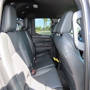 Camioneta de Lujo Toyota Tacoma Limited 2024 Paquete Premium Motor 2.4L de 4 Cilindros Automática Altamente Equipada AWD - Product Image 4