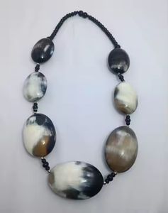 Collar con Colgante de Cuerno de Búfalo con Mariposa Clásica, Venta Caliente, con Logotipo Personalizado, Engaste de Canal, para Mujer, Joyería para Fiesta, CRESCENT CRAFTS - Product Image 4