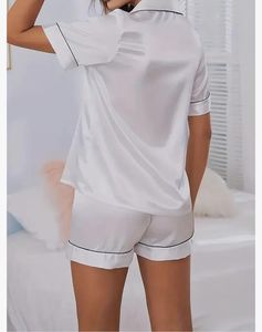 ชุดกลางคืนผ้าซาตินลายดอกไม้แบบผ่อนคลายของผู้หญิงชุดนอนผ้าไหมมีกระดุมกางเกงขาสั้นสีพื้น/สีพื้นสำหรับใส่ในฤดูร้อนชุดนอนเจ้าสาวที่หรูหรา - Product Image 5