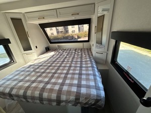 Producto en oferta: Autocaravana Keystone RV P-a-s-s-p-o-r-t 2650BH G-r-a-n-d T-o-u-r-i-n-g 2014, seminueva, en excelentes condiciones, lista para la venta. - Product Image 6